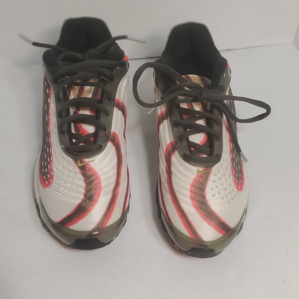 Nike Air Max Deluxe Shoe's Size 8
